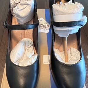 Clarks Womens Bayla Nora Block 3 inch Heel Pumps